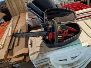Craftsman 16 36cc Chainsaw in Case - Model 358 350 370 - Motor Pulls over