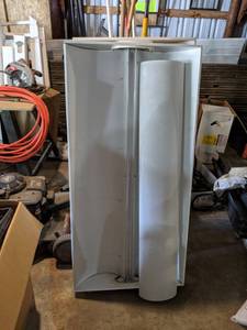 (2) Lithonia Fluorescent Light Fixtures 2 x 4
