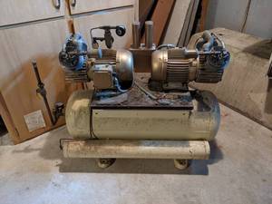 lot 303 image: Air Techniques Dental Air Compressor - Model A6-T