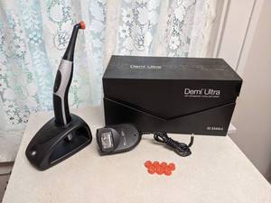 lot 332 image: Kerr Demi Ultra LED Capacitor Curing Light System
