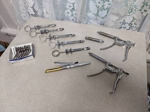 lot 344 image: Lot of Dental Syringes and Mirrors
