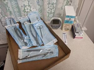 lot 354 image: Lot of Dental Tools