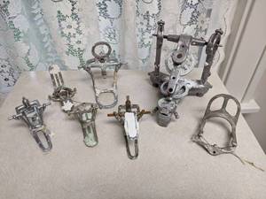 lot 384 image: Lot of Articulating Model Parts and More