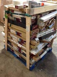 lot 17 image: LOT OF ASSORTED WINDOW BLINDS SEE PICTURES (maru review this)