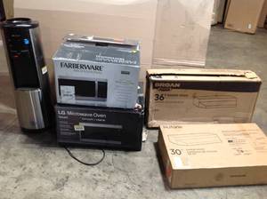 lot 26 image: lot of 2 range hoods, 2 microwaves and 1 water dispenser (see all pictures)