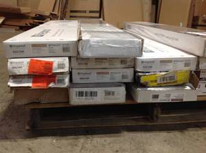 lot 27 image: mix pallet of flooring (various models and colors) see all pictures