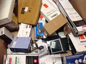 PALLET OF BATHROOM APPLIANCES SEE PICS AND DESCRIPTION