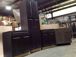 Lot of assorted cabinets (various sizes and colors) (some damaged) see  pictures