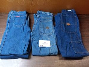 5 Pairs of Jeans-(2) 28 x30 Red Cap Carpenter Jeans, (3) 30 x 30 G & K Jeans- 1 Carpenter, 2 Relaxed Fit