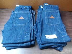 7 Pairs of Bulwark Fire Resistant 30 x 32 Carpenter Jeans