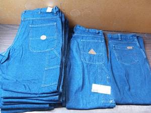 10 Pairs of Carpenter & Relaxed Cut Jeans -(7) 38 x 34 G & K Carpenter, (1) 38 X 34 Fire Resistant Bullwark Carpenter, (1) 38 x 34 394 Denim Relaxed Cut (1) 38 x 32 394 Denim Relaxed Cut