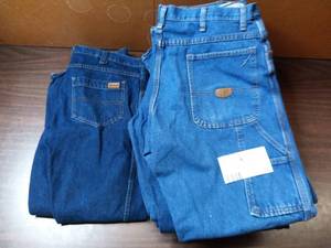 9 Pairs of Jeans (7) 38 x 32 Red Kap Carpenter, (1) 38 x 34 Red Kap Carpenter, (1) 38 x 32 394 Denim Relaxed Cut