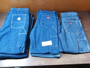 6 Pairs of Jeans- (1) 38 X 32 Fire Resistant Dickies Carpenter, (1) 38 UL Dickies Carpenter, (1)38 x 32 Dickies Carpenter, (2) 38 X 30 Carhartt Carpenter, 38 X 32 Fire Resistant,(1) 38 x 32 Carhartt Relaxed Cut