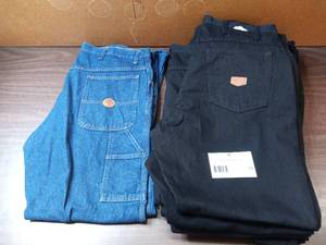 8 Pairs of 40 x 32 Jeans- (7) BRAND NEW Black Red Cap Relaxed Cut, (1) G & K Carpenter