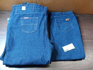 6 Pairs of Relaxed Cut Jeans- (1) 46 x 30 394 Denim, (3) 46 x 30 G & K, (2) 46 x 32 G & K