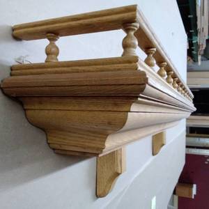 Red Oak Display Shelf (#4056-SD1E3)