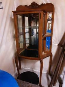 Vintage Mirror Back Curio Cabinet With Key 30x17x60