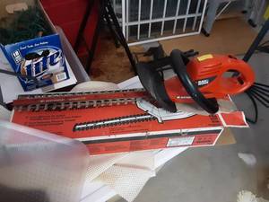 Black & Decker 16 Hedge Trimmer & 20 Hedgehog (Both Electric)