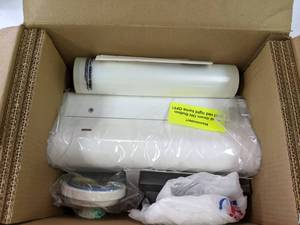 lot 185 image: New Tilia FoodSaver Vac 550 Kit Vacuum Sealing System