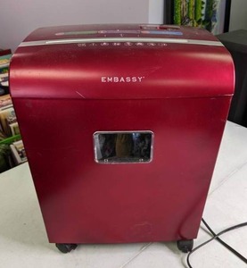 lot 187 image: Embassy 10 Sheet Microcut Paper Shredder
