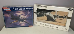 lot 88 image: (2) Aviation Models - plastic, NIB - M5 & M7
