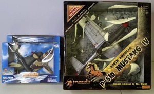 lot 147 image: Vintage Model and Toy Airplanes - M23 & M24