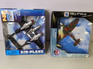 lot 95 image: (2) New-Ray Sky Pilot Model Toy Planes - NIB - 17 & 18