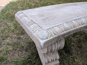 lot 26 image: (Lot 15) Beautiful Curved Concrete Outdoor Garden Bench