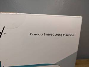 lot 37 image: Brand New Cricut Joy Machine DIY Label Maker and Paper Cutter