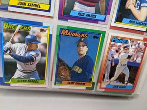 lot 65 image: 1990 Topps Baseball Card Collection