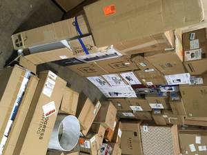 lot 3 image: PALLET OF ASSORTED LIGHTING AND FANS VARIOUS SIZES AND CONDITIONS ORIGINAL COSTUMER RETURNS . SEE PICTURES