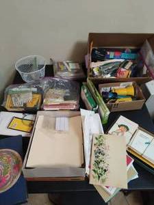 lot 119 image: Misc. Office items