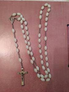 lot 122 image: Vintage Rosary