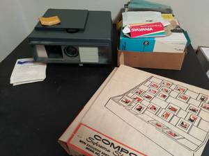 lot 126 image: Argus Automatic Slide Projector 541