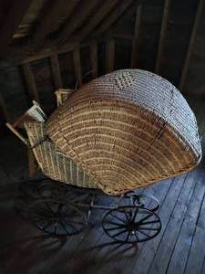 lot 13 image: Antique baby carriage