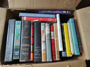 lot 28 image: Box of books