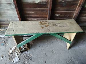 lot 48 image: Bench
