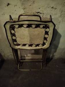 lot 62 image: Set of 3 Tv trays