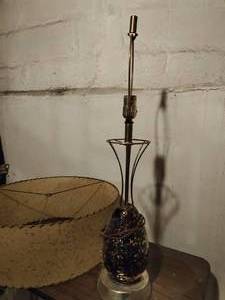 lot 2 image: 2 Lamps