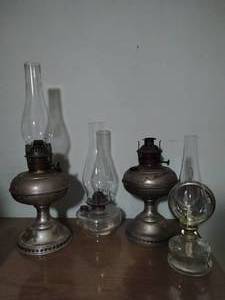 lot 80 image: kerosene lamps