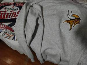 lot 90 image: T shirts