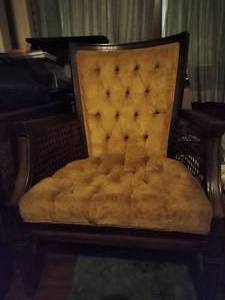 lot 261 image: Yellow Chair