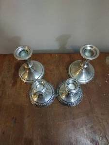 lot 239 image: 4 Sterling Silver Candle Holders