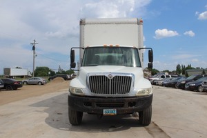 lot 9942 image: 2006 International 4300