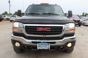 lot 9931 image: 2003 GMC Sierra 2500 SLE Crew Cab 4x4 Duramax Diesel - One Owner -