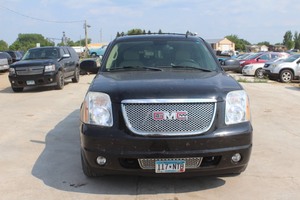 lot 9900 image: 2007 GMC Yukon XL 1500 Denali 4x4