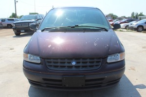 lot 9902 image: 1997 Plymouth Voyager - 2 OWNERS