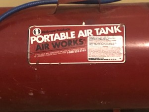 Portable air tank