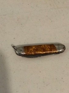pocket knives