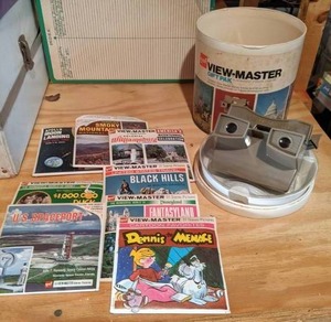 lot 134 image: Vintage View-master with Original Storage and a Variety of Slides